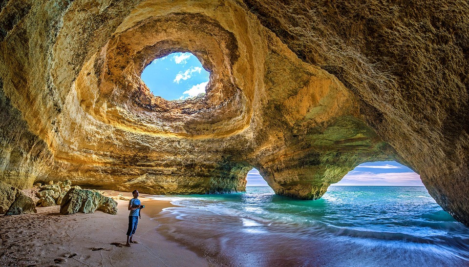 Exploring the Enchanting Charm of Portugal: A Traveler’s Guide